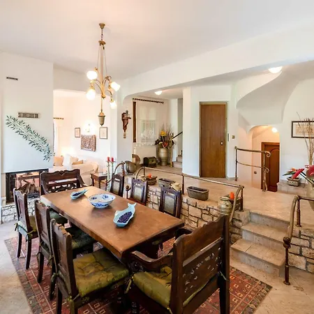 Odyssey's Palace - Escape In Mythical Ithaca Villa Platrithias
