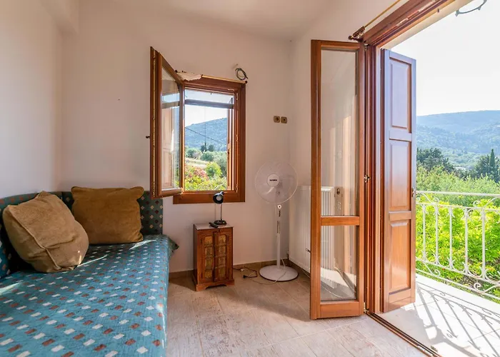 Odyssey's Palace - Escape In Mythical Ithaca Villa Platrithias