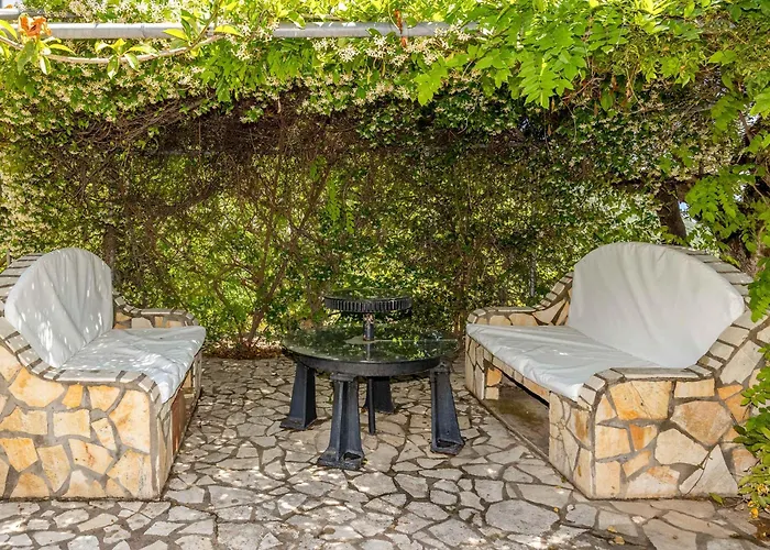 Odyssey's Palace - Escape In Mythical Ithaca Villa