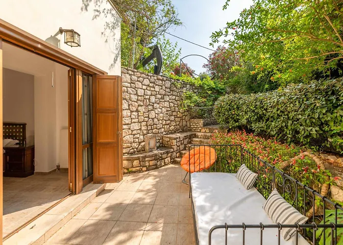 Villa Odyssey's Palace - Escape In Mythical Ithaca