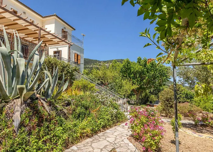 Odyssey's Palace - Escape In Mythical Ithaca Platrithias