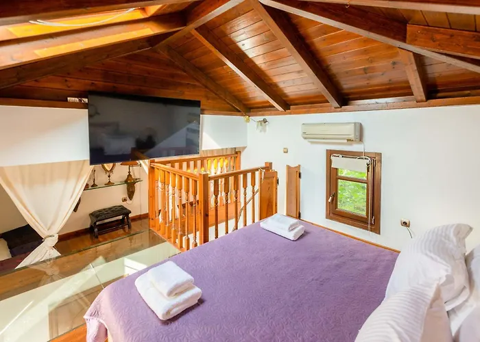 Odyssey's Palace - Escape In Mythical Ithaca Villa *